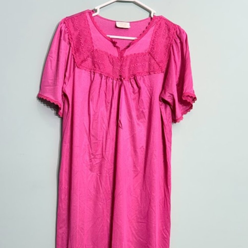 Vintage Carriage Court Nightgown Medium Hot Pink lace 70s